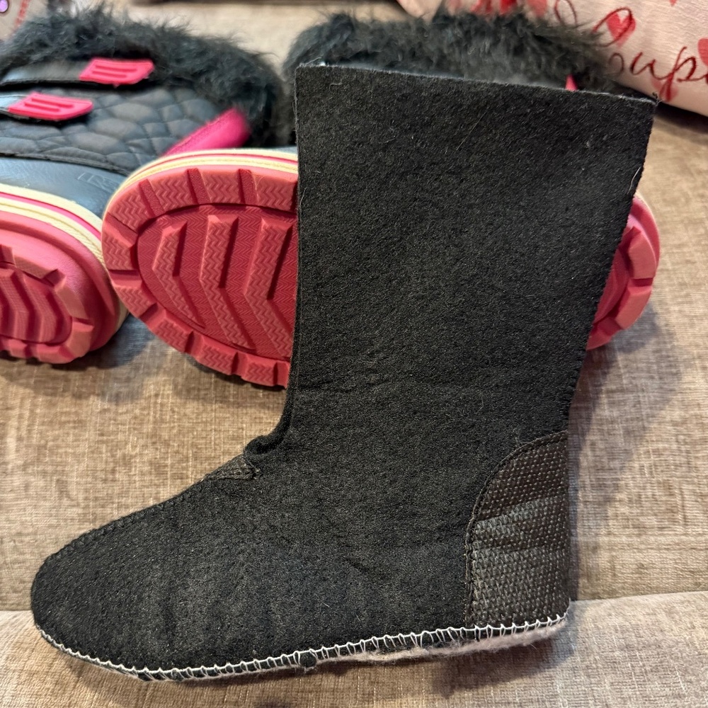 Girls snow boots Size 10 - Picture 3 of 5